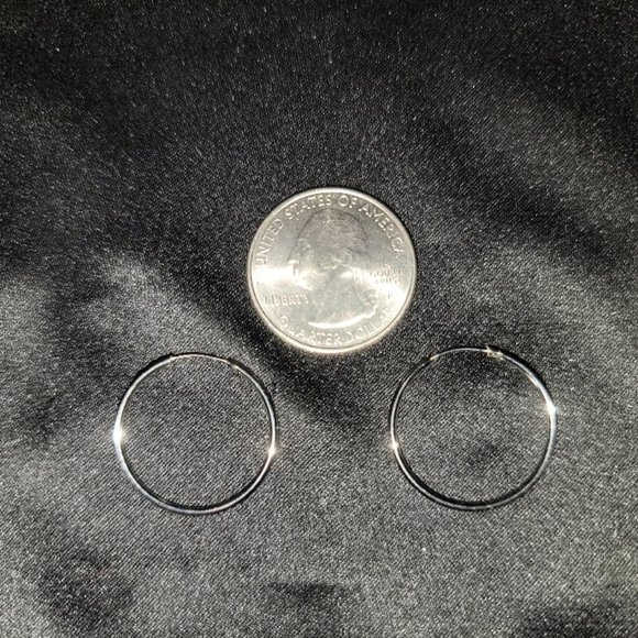 Vintage Silver Tone Metal Hoop Pierced Earrings - Picture 3 of 3